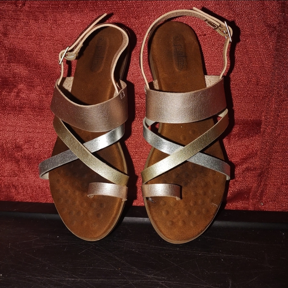 Psalms sandals.